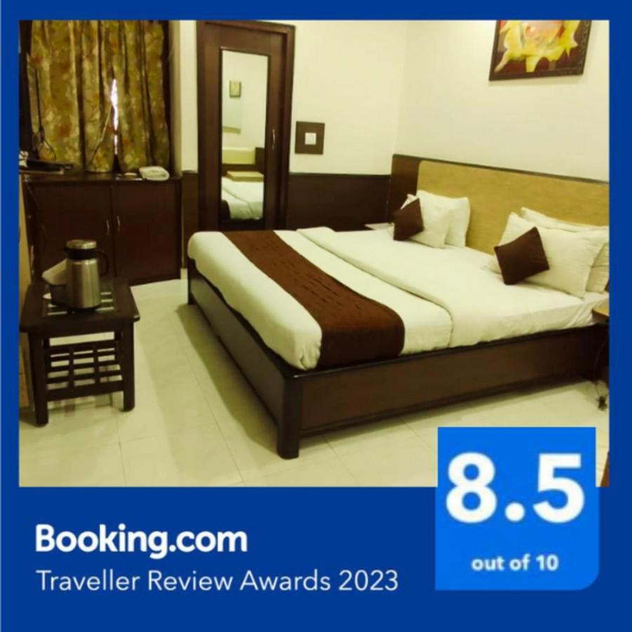 Hotel Holiday Comfort Амритсар Экстерьер фото