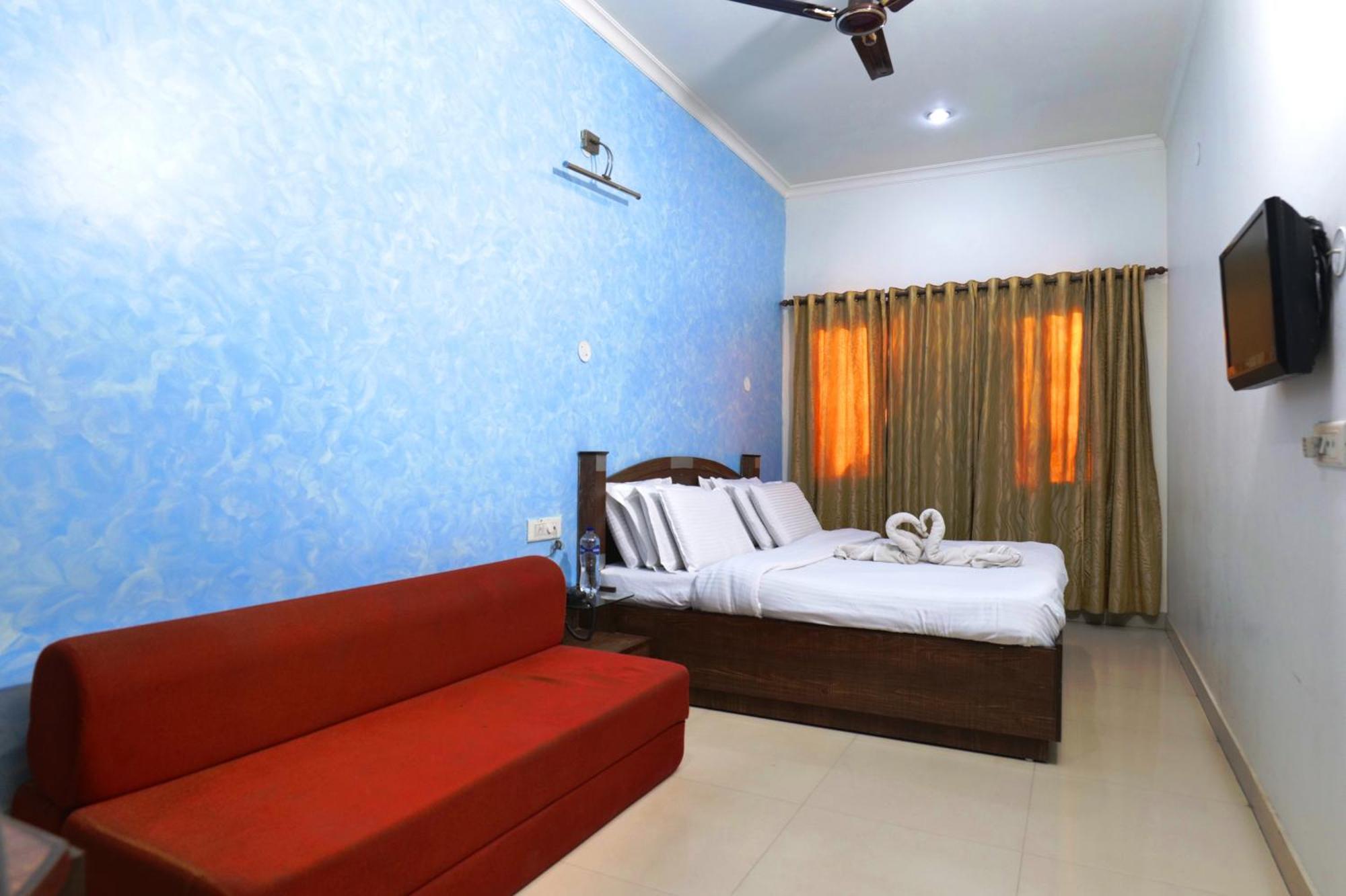 Hotel Holiday Comfort Амритсар Экстерьер фото